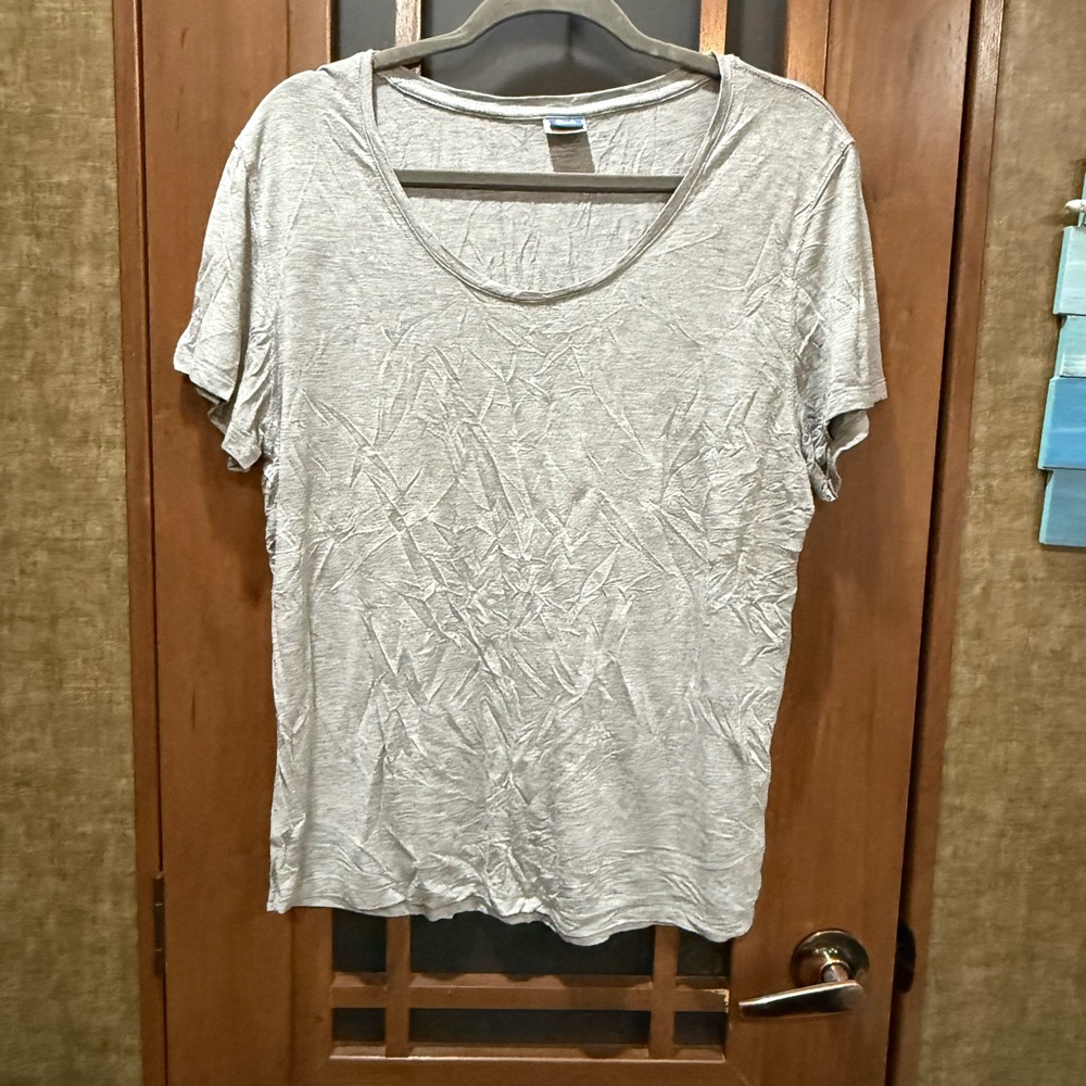 Ripskirt Hawaii Gray Simple Tee XL EUC